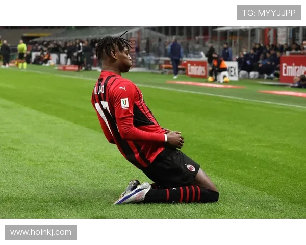 米兰2-0巴里晋级意大利杯 莱奥破门伤退普利希奇建功助队前进 米兰2-0巴里晋级意大利杯 莱奥破门伤退普利希奇建功助队前进